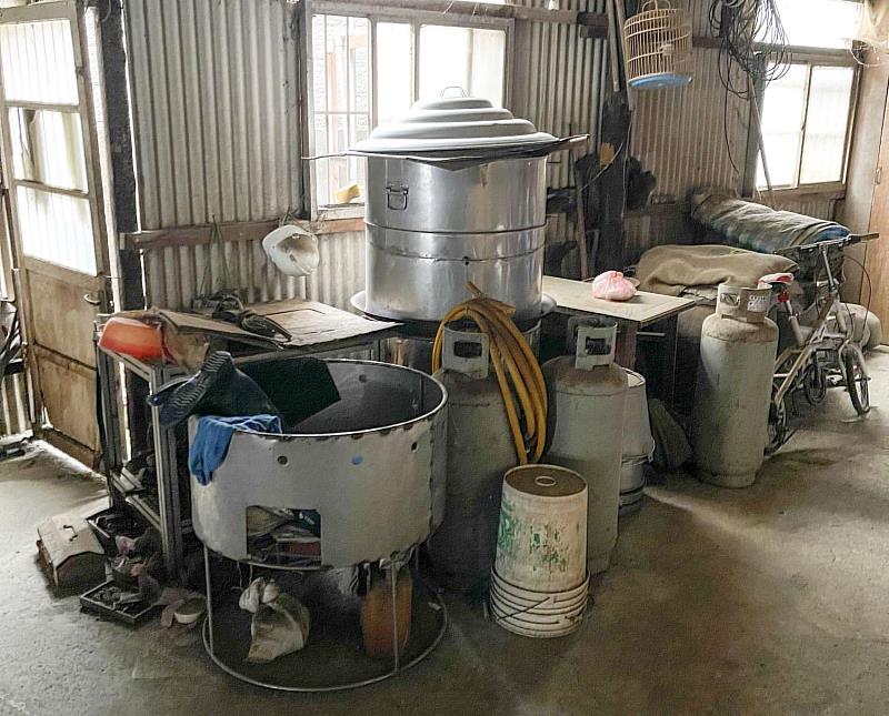 新竹市政府近日接獲民眾檢舉疑似私釀酒品案件，市府呼籲市民遵守相關法規