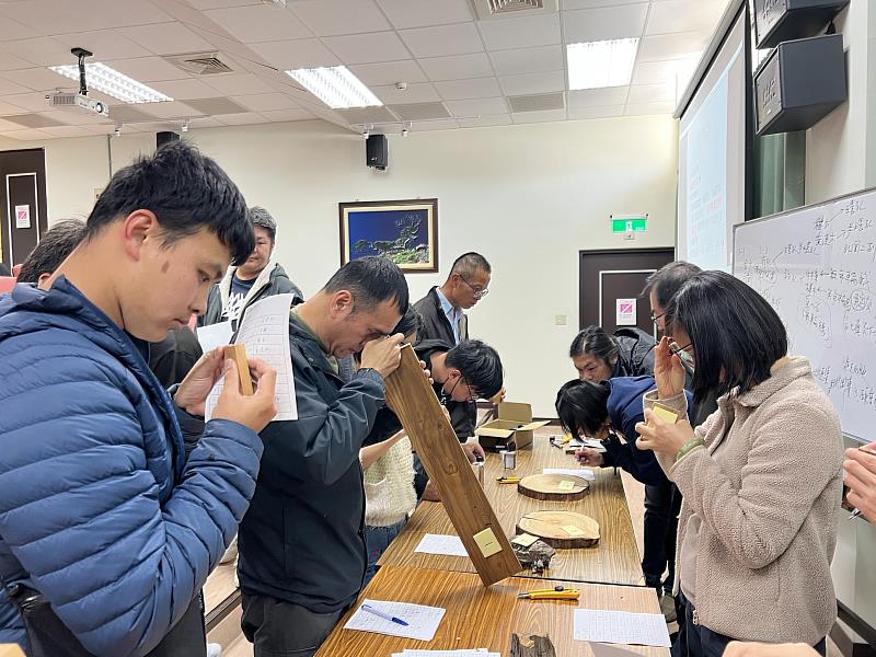 林業保育署臺中分署為了解學員學習成效,於課程結束後進行測驗