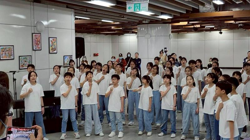 三玉國小合唱團演唱「讓我成為你的翅膀」