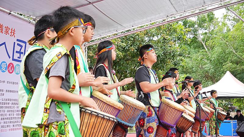 0_2025家扶中心園遊會 嘉義市4位自強兒童受表揚 (7)