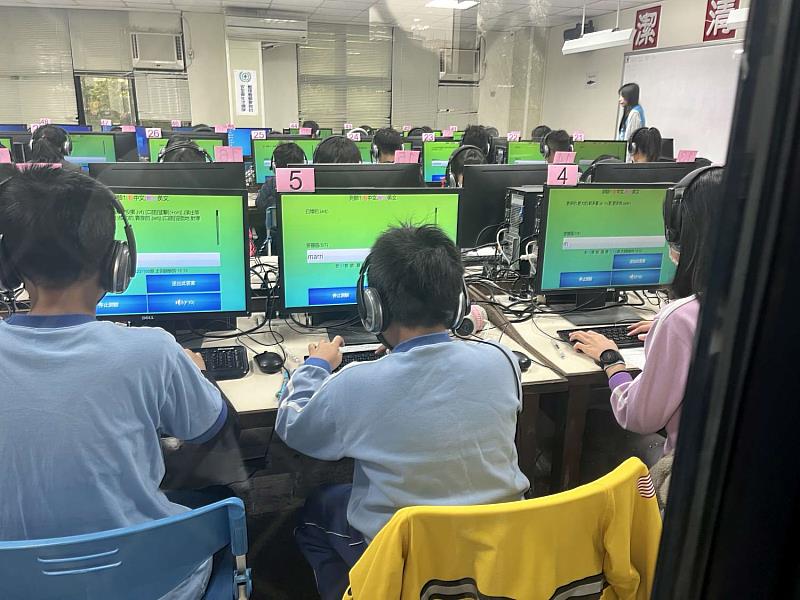 孩子們透過新竹英語字彙王競賽,提升英語學習能力。