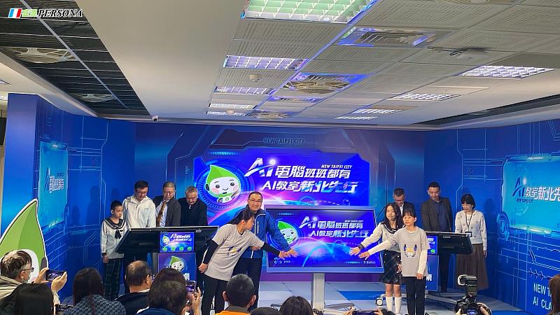 現場展示的LED電視牆、觸控螢幕與互動魔桌,皆採用盛源Persona品牌,展現台灣企業在智慧教育領域的技術實力