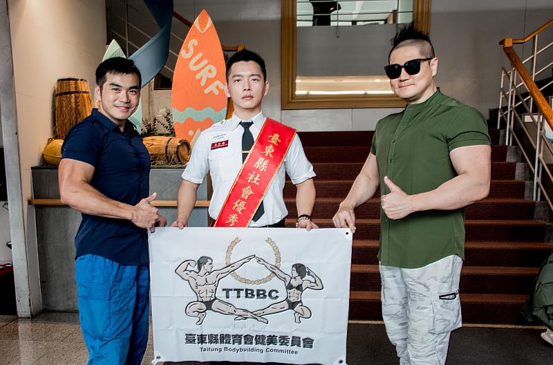 臺東縣消防局深化人才培育　跨域創新勇奪全國肯定 團隊成員杜佳憲獲全縣優秀青年表揚