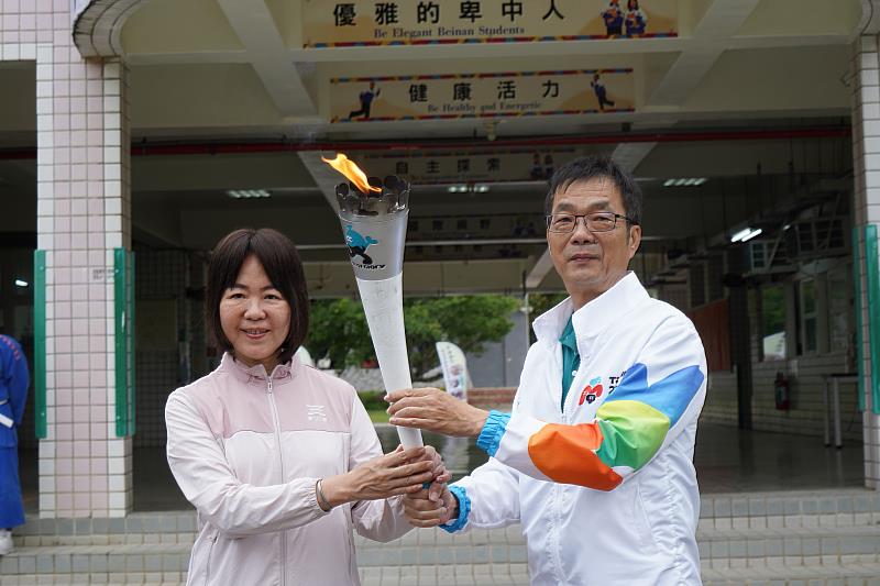 臺東縣政府為今年全中運傳遞聖火選手打氣 允諾全力支持