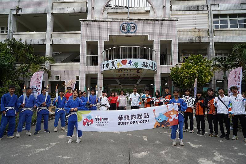 臺東縣政府為今年全中運傳遞聖火選手打氣 允諾全力支持