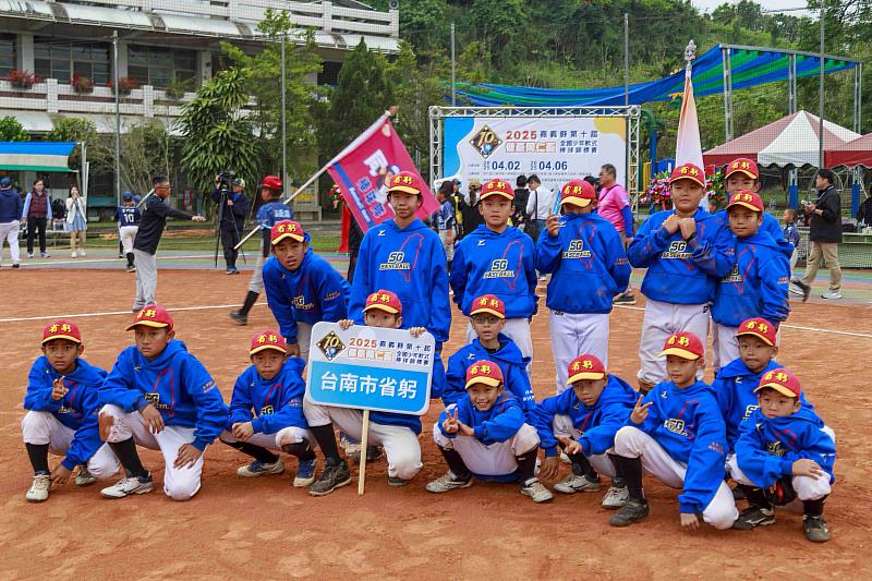 嘉義縣第十屆健豪同仁盃全國少年軟式棒球錦標賽開打
