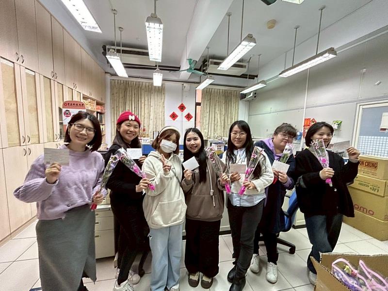 育達科大社工日「育達有情 社工傳愛」活動 師生共同感念親恩