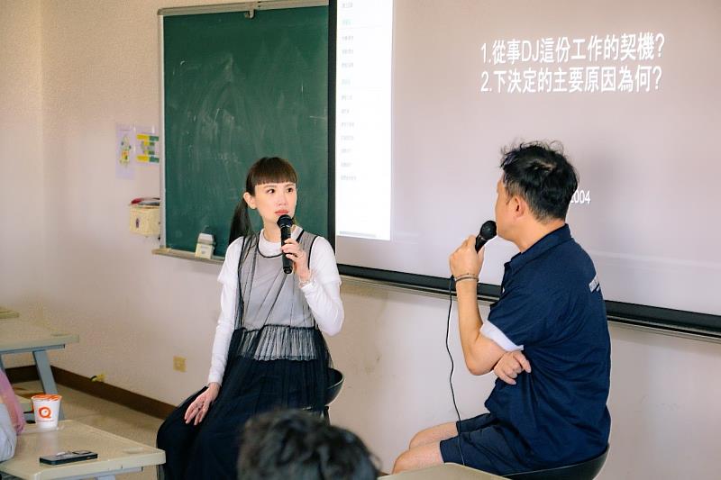 由文藻與高流合作開設的「流行音樂產業實務」課程，深受學生熱烈歡迎。