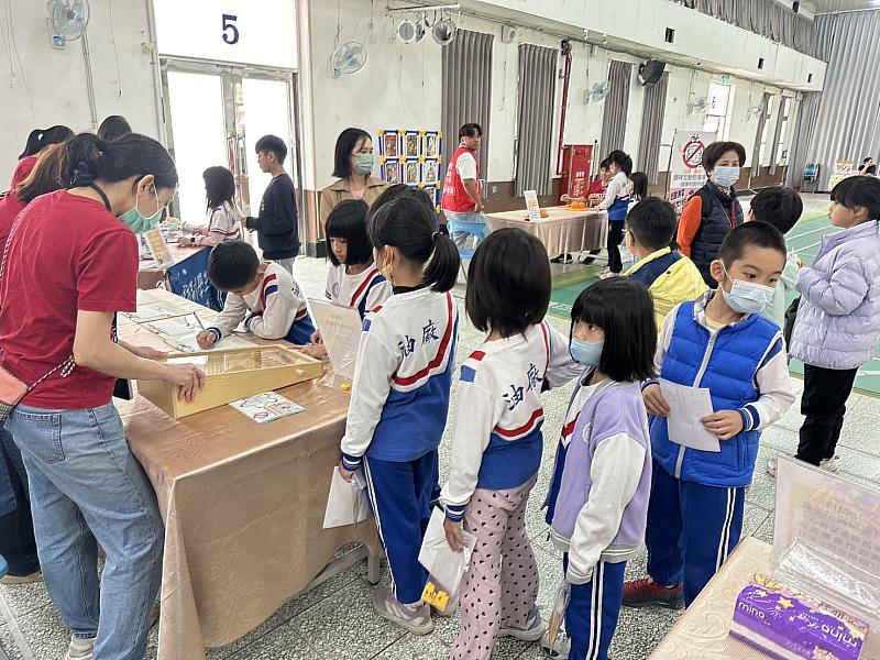 高科大透過寓教於樂的方式宣導反毒,讓小學生在遊戲闖關過程也能知毒、識毒、拒毒。