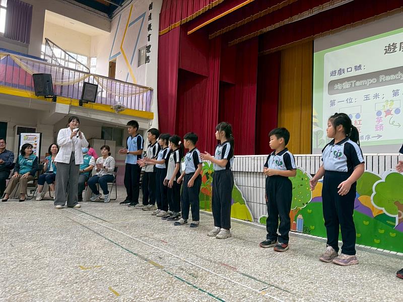 嘉縣強化校園學童「均衡飲食，健康選食」識能 連辦18場健康講座