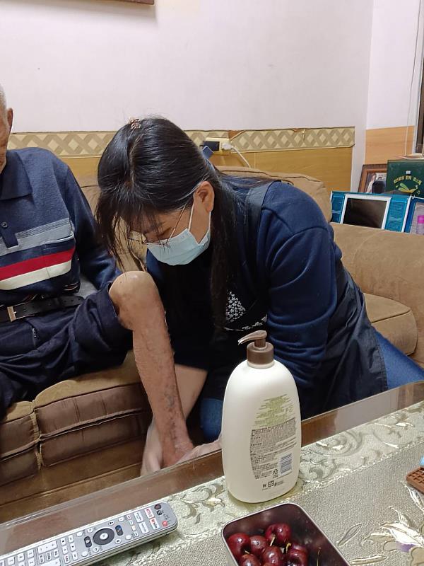 嘉義縣照顧服務員訓練班，從家庭照顧者蛻變專業照服員！