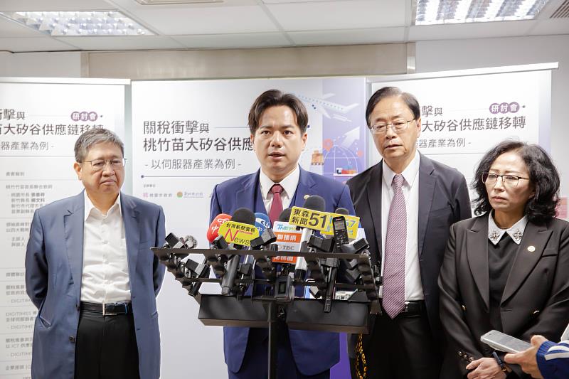 邱代理市長進行媒體聯訪，強調將持續與各縣市攜手合作，研擬完善的應對措施。
