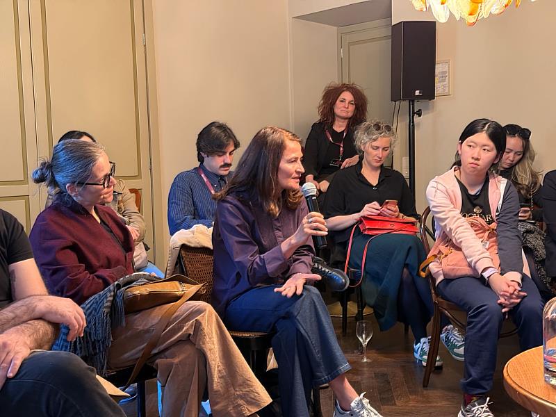 「藝術家對談臺灣專場」10日下午舉行，吸引近當地影人與觀眾出席交流