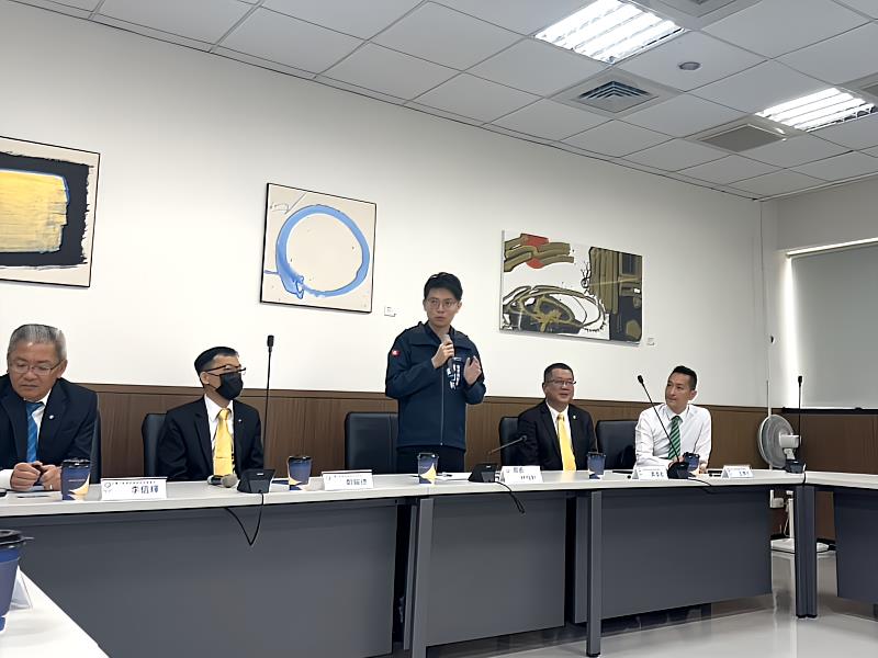 高雄市青年局長林楷軒表示，感謝永慶房產集團高雄四品牌的加入，將能提供青創業者更多幫助