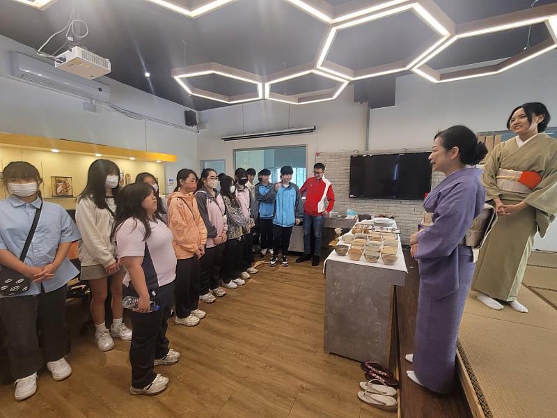 景文科大舉辧新北市高中職職場英語體驗營圓滿順利。