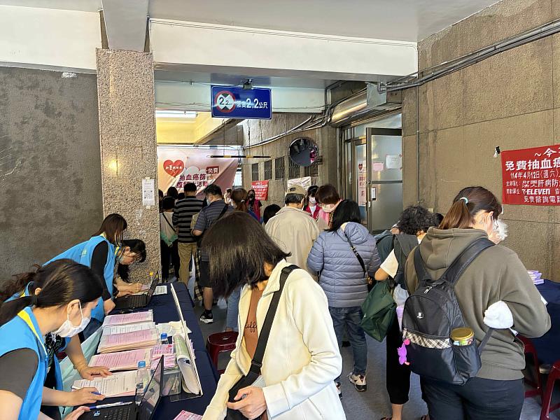 「抽血癌篩與腹部超音波大型篩檢活動」共計393人次參與免費篩檢