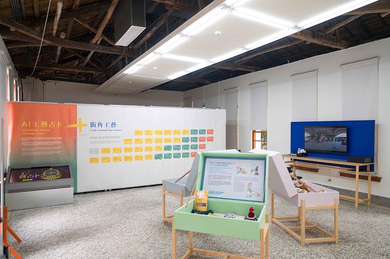 展覽期間規劃「街角工藝」活動,邀請觀眾深入新竹在地工藝品牌與特色小店,親身感受工藝融入日常的細膩美感。