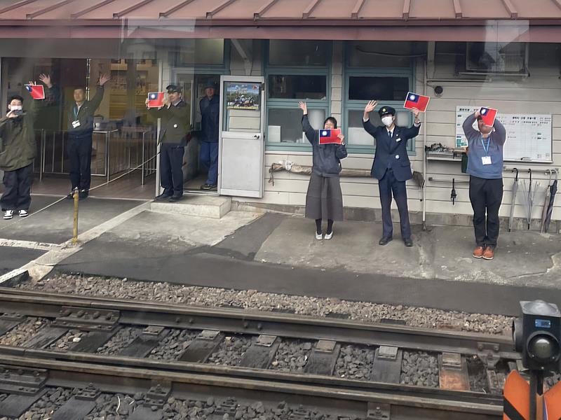 大井川鐵道是鐵道迷心中的經典聖地，是亞洲唯一能搭乘來自英國「湯瑪士小火車」的鐵道路線。大井川鐵道歡迎台灣遊客的造訪。圖／台北數位集團提供