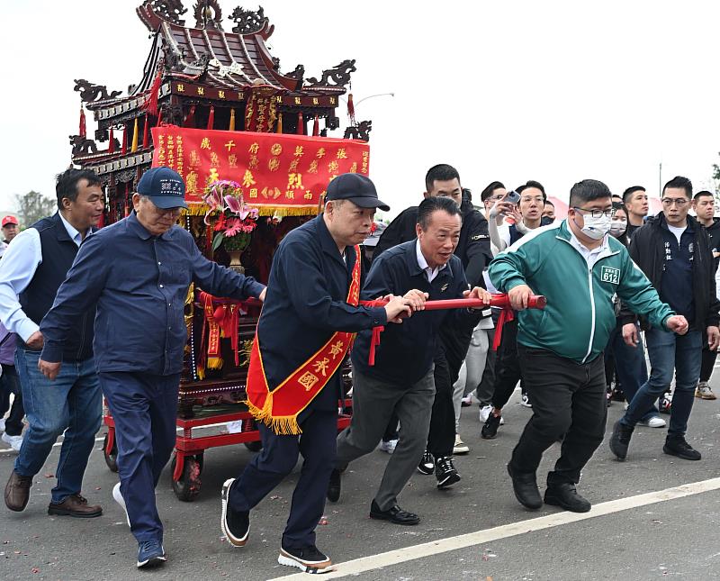 台北木柵聖母宮南巡參香，出動14輛遊覽車至嘉義太保鎮福宮