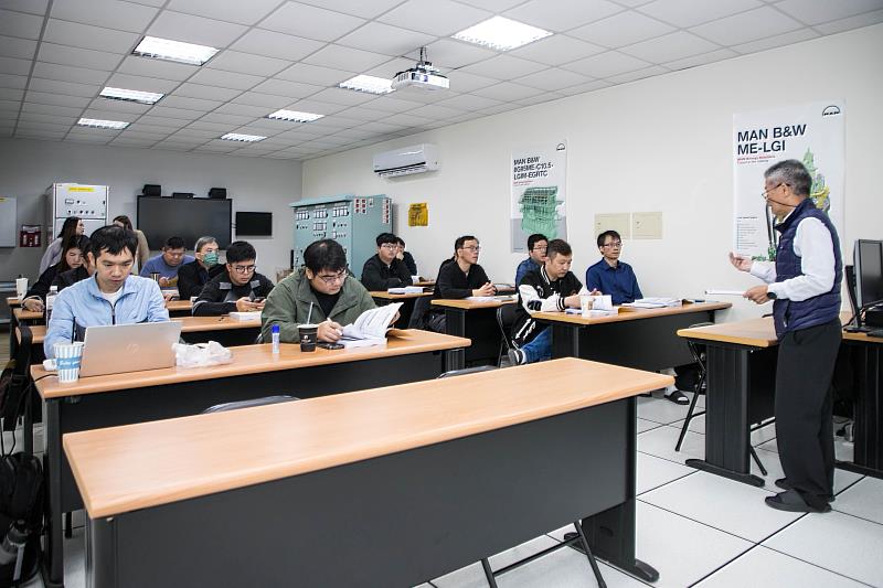第一堂課為IGF船舶基本安全操作知識