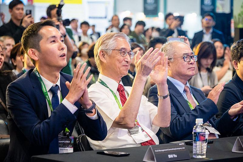 InnoVEX創新競賽將於4月25日截止報名，TCA正式對外公布來自創投（VC）、企業創投（CVC）、加速器等黃金評審陣容！