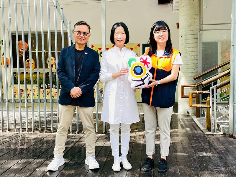 四季藝術幼兒園以實際行動將愛心散播到社會各個角落