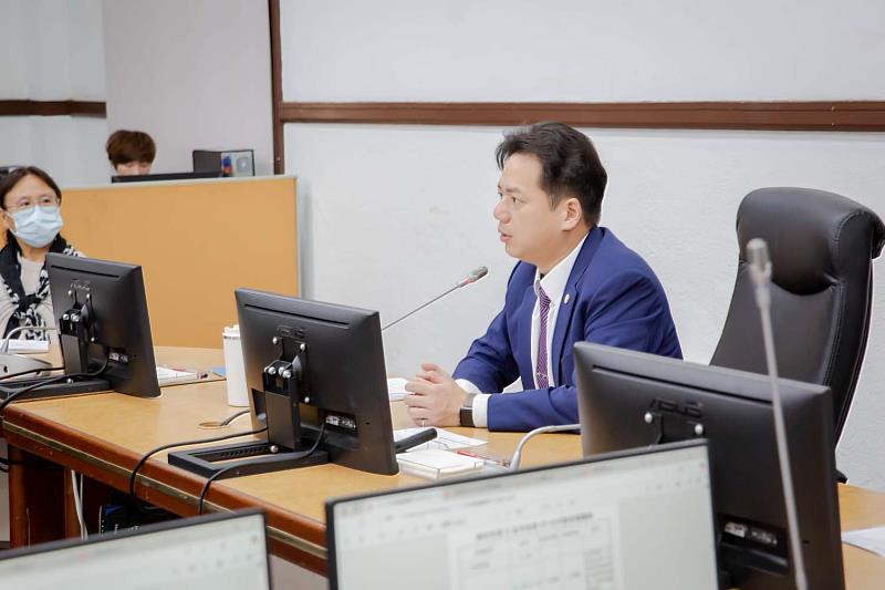 邱臣遠代理市長肯定人事處及所屬人事機構在推動閱讀文化上的用心與努力,並表達感謝之意。