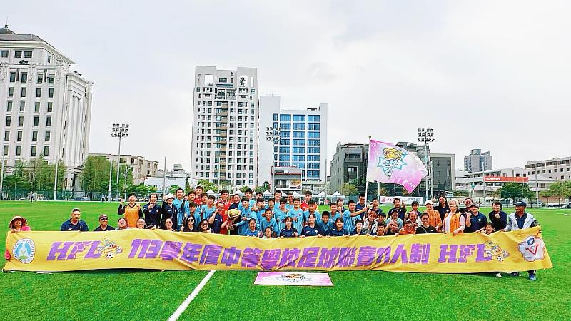 東石國中男子足球隊首冠! 踢出嘉義縣新傳奇