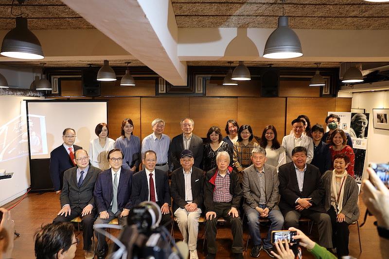 台北愛樂管弦樂團四十週年合照