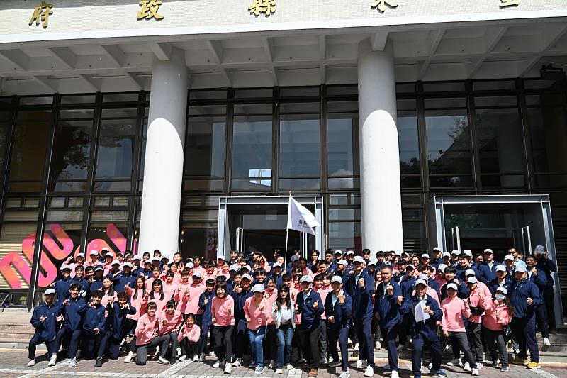 114年全中運臺東運動小將熱血出征！ 饒慶鈴今授旗勉勵選手再創佳績 爭取臺東榮耀