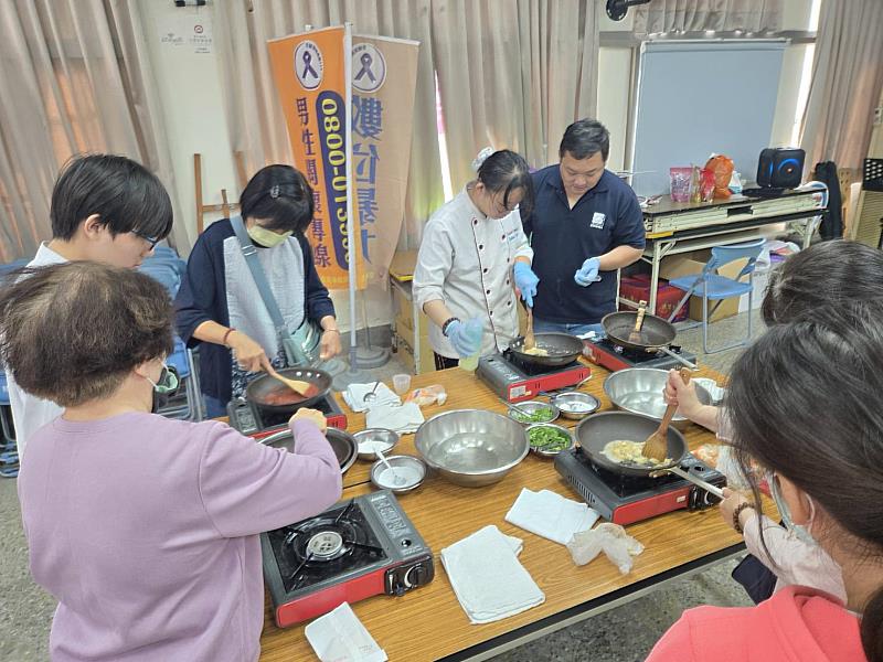 社區居民親手實作及體驗