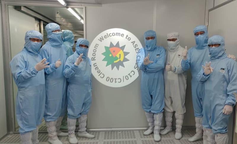 將帥會參訪日月光馬來西亞廠，深入無塵室瞭解晶片封測流程。