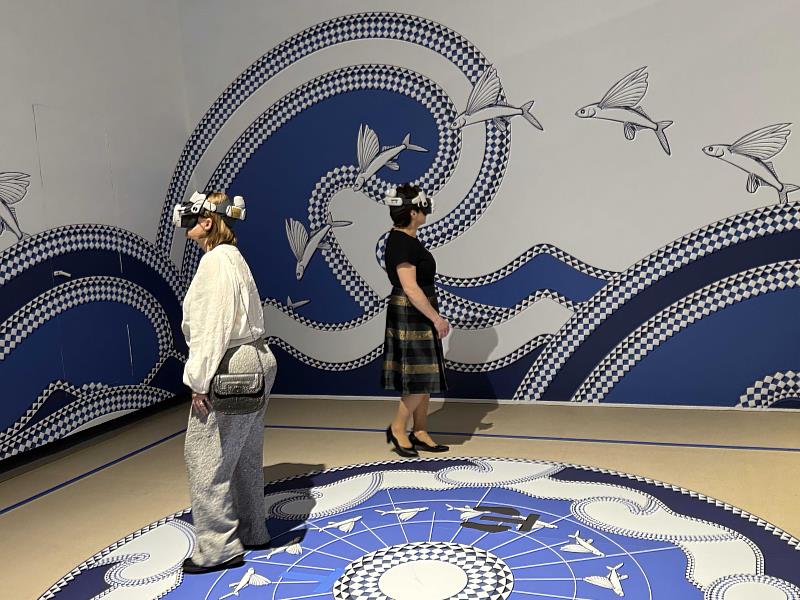獵人之徑.海人之道特展提供以雅美(達悟)族為主題的多人虛擬實境(VR)互動