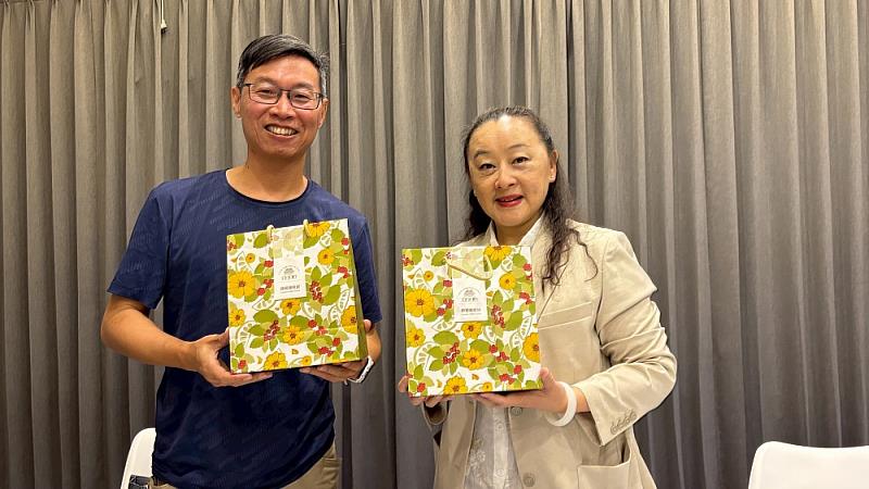 LINE_ALBUM與老菸樓檸檬咖啡園簽訂合作備忘錄