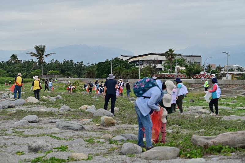 世界地球日！臺19日號召全民淨街淨灘 一起挺地球、愛臺東