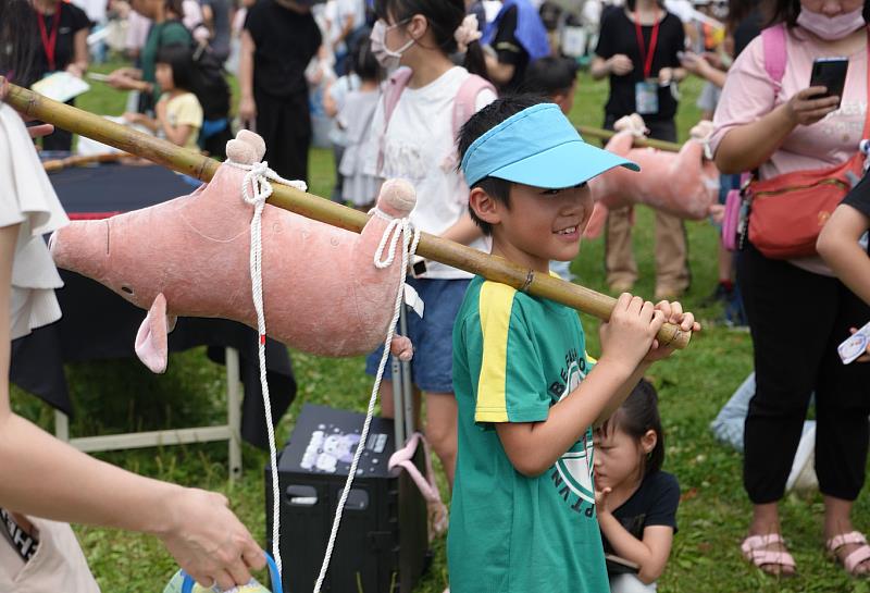 鄒族勇士登陸YOYO嘉年華，獵人體驗營吸引親子熱情參與-3