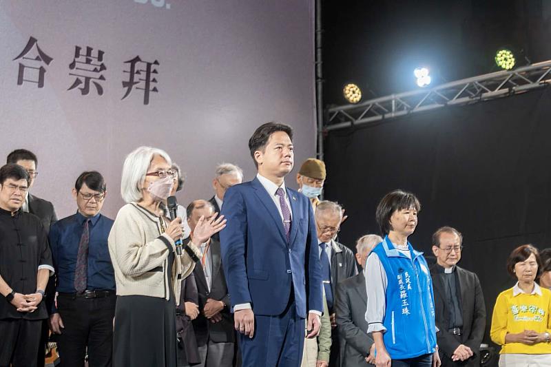 鍚安國度使徒中心江淑鶯牧師為新竹市政府祝福禱告