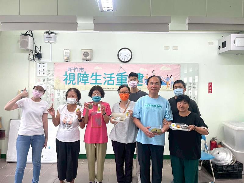 竹市視障生活重建包粽班開課(資料照片)