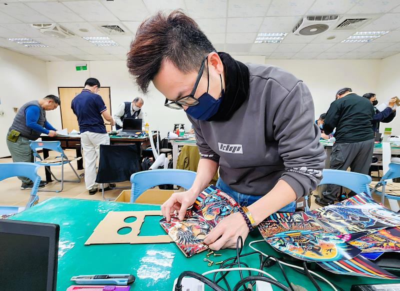 北分署創客基地持續辦理 AI 應用、影音創作、物聯網基礎等實作課程,並提供數位自造機具與創作空間,協助青年強化數位職能。