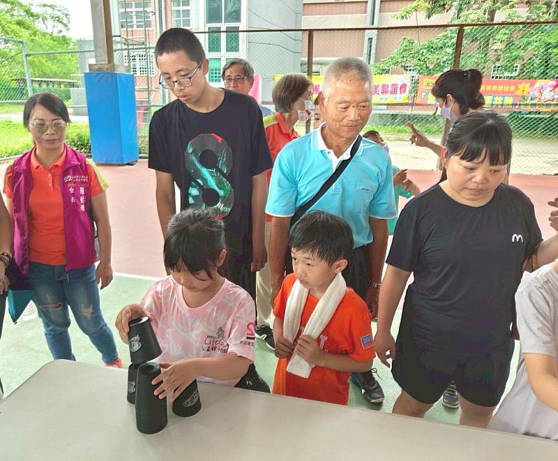 親子世代疊疊樂樂活活動