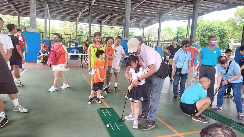 親子高爾夫球樂活趣味活動