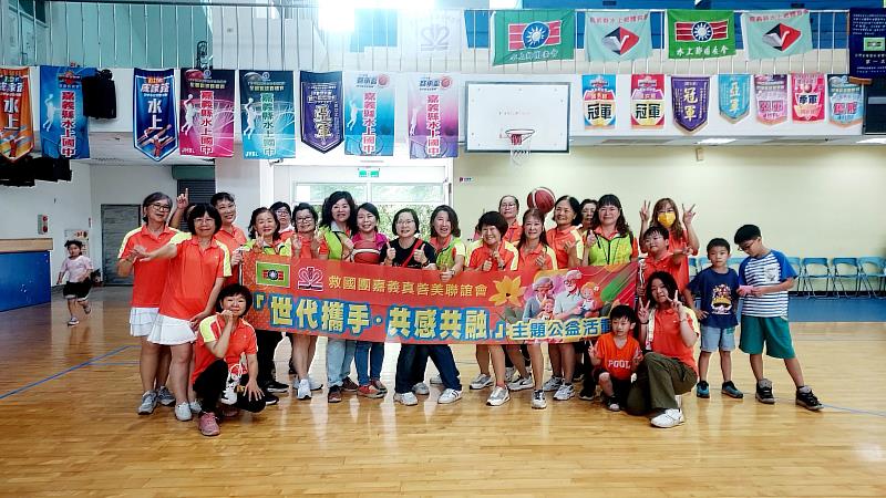 閉幕式-葉淑貞總幹事與真善美陳青杏會長等人