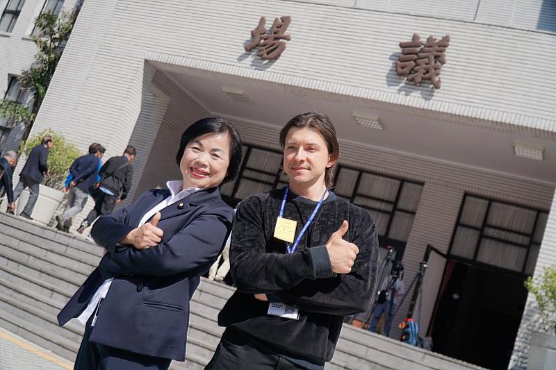 東海大學「憲政之旅」走進最高國會殿堂體會憲政制度，與不同黨派立委開啟世代對話、學習媒體識讀與行動公民意識。