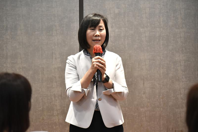 僑務委員會主任秘書榮幼娥致詞