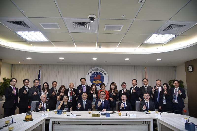 北美洲臺灣商會聯合總會與僑務委員會副委員長阮昭雄大合照