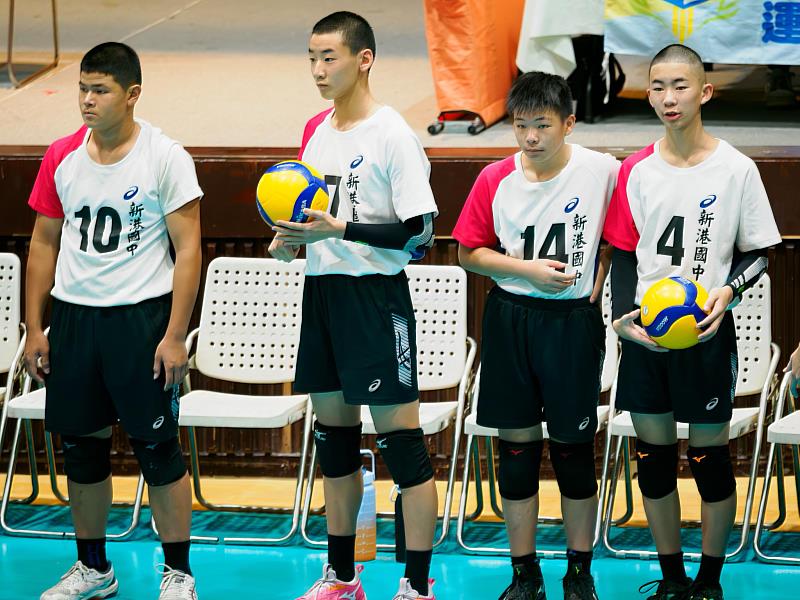 新港國中榮獲113學年度國中排球乙級聯賽男生組亞軍