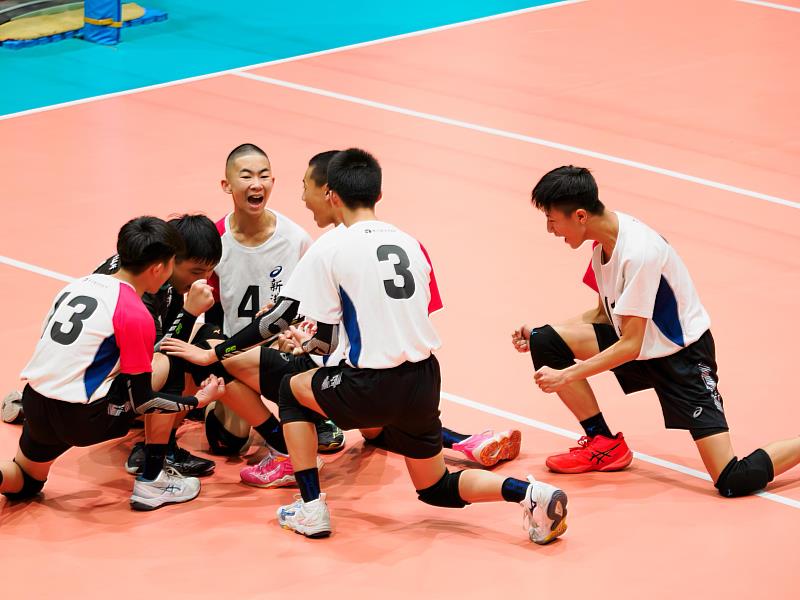 新港國中榮獲113學年度國中排球乙級聯賽男生組亞軍