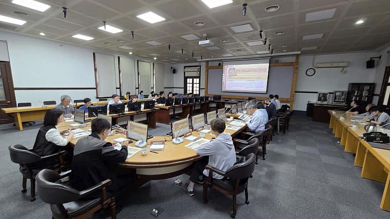 中油油庫暨建功高中擴校都計案細部計畫今日召開市都委會第292次會議審定。