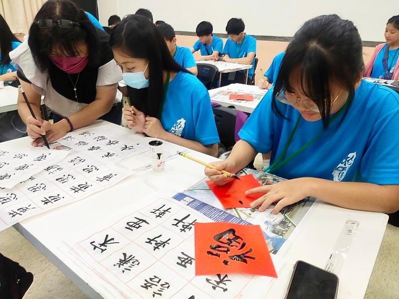 海外華裔青少年暑期環島文化探索營隊啟動報名