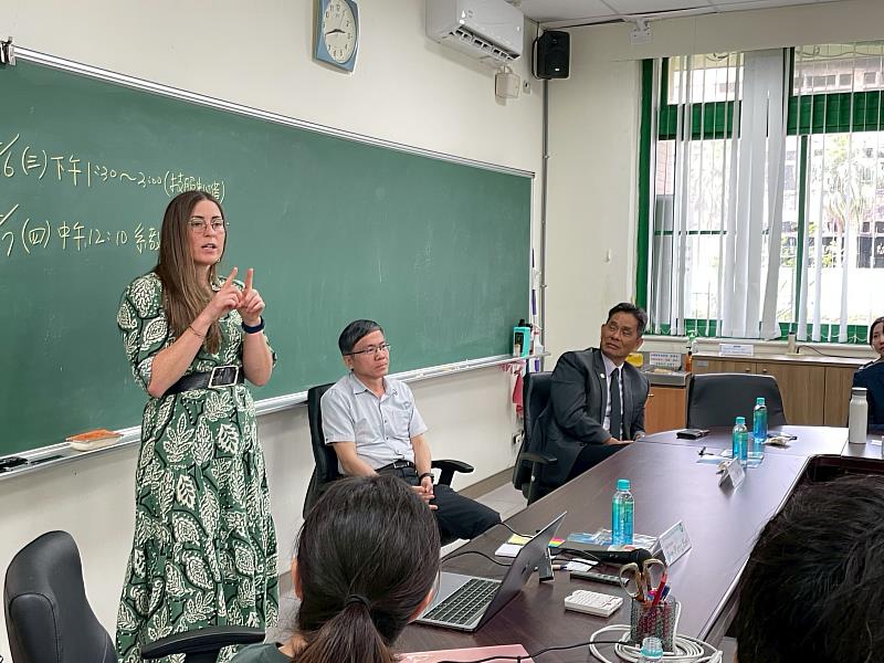Venture Café 全球成長總監Kristen Plymale分享此行的核心價值。